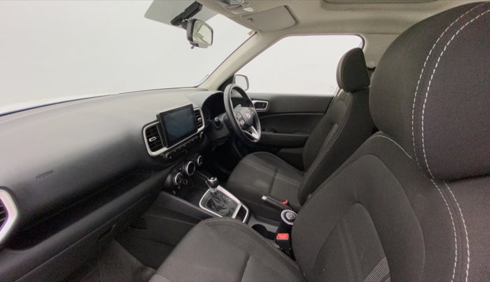 2020 Hyundai VENUE SX PLUS 1.0 TURBO DCT, Petrol, Automatic, 25,400 km, Right Side Front Door Cabin