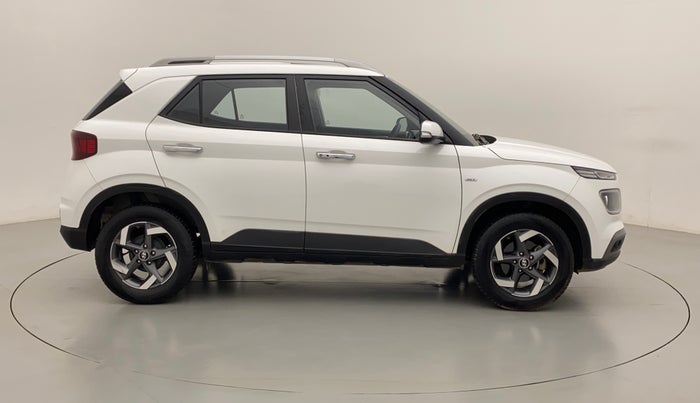 2020 Hyundai VENUE SX PLUS 1.0 TURBO DCT, Petrol, Automatic, 25,400 km, Right Side View