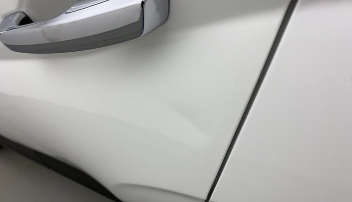 2020 Hyundai VENUE SX PLUS 1.0 TURBO DCT, Petrol, Automatic, 25,400 km, Rear left door - Slightly dented