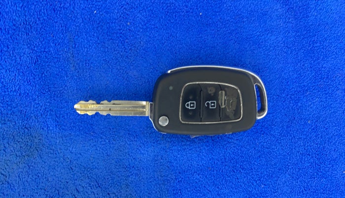 2018 Hyundai Creta E PLUS 1.6 PETROL, Petrol, Manual, 79,207 km, Key Close Up