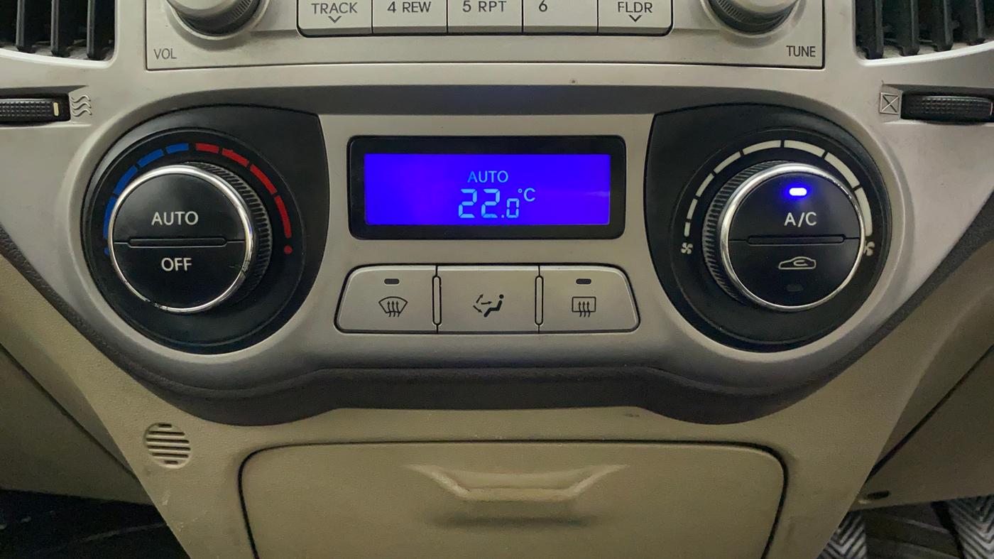 2011 Hyundai i20 MAGNA 1.2, Petrol, Manual, 33,855 km, Automatic Climate Control