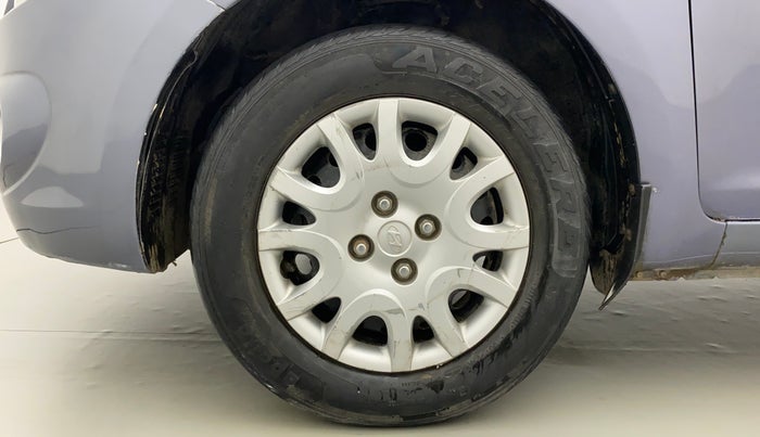 2011 Hyundai i20 MAGNA 1.2, Petrol, Manual, 33,855 km, Left Front Wheel
