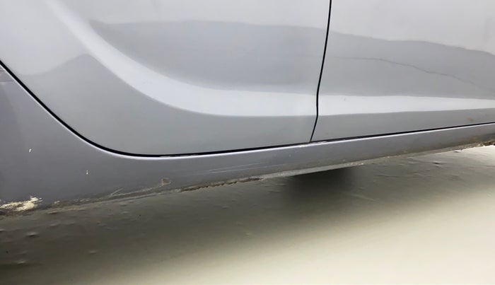 2011 Hyundai i20 MAGNA 1.2, Petrol, Manual, 33,855 km, Right running board - Minor scratches
