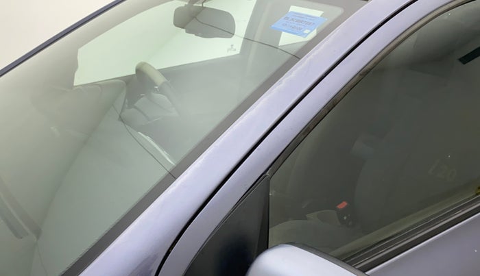 2011 Hyundai i20 MAGNA 1.2, Petrol, Manual, 33,855 km, Left A pillar - Paint is slightly faded