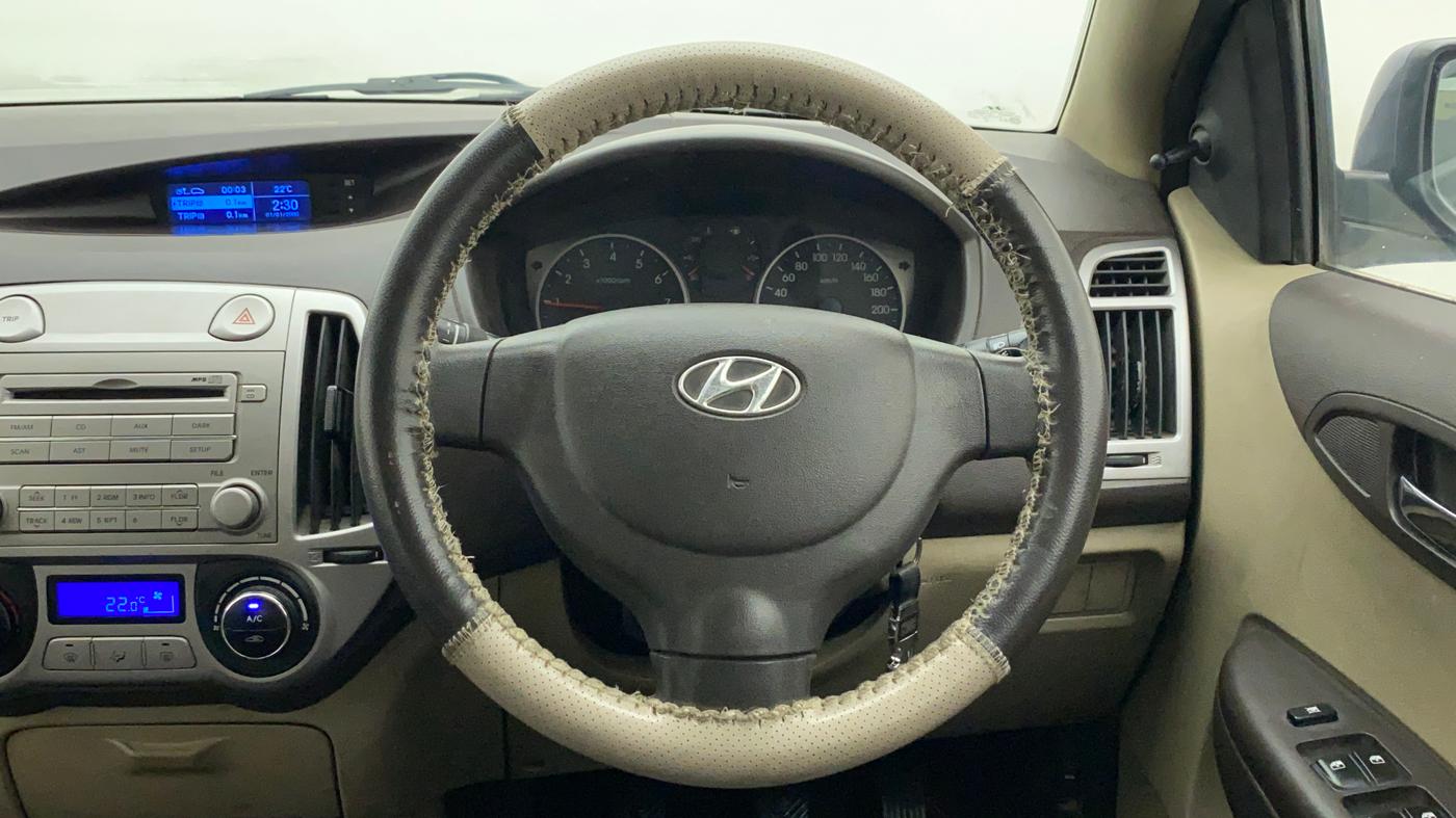 2011 Hyundai i20 MAGNA 1.2, Petrol, Manual, 33,855 km, Steering Wheel Close Up