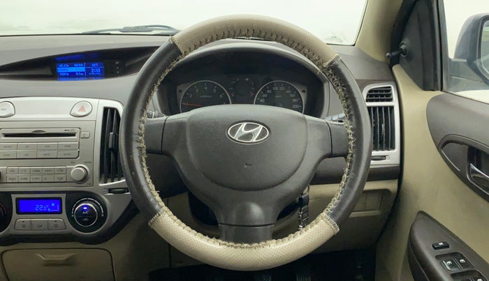 2011 Hyundai i20 MAGNA 1.2, Petrol, Manual, 33,855 km, Steering Wheel Close Up