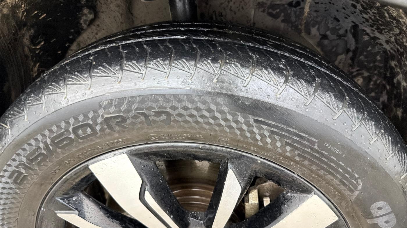 2019 MG HECTOR SHARP HYBRID 1.5 PETROL, Petrol, Manual, 87,032 km, Right Front Tyre Tread