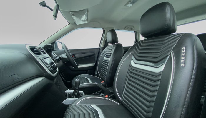 2020 Maruti Vitara Brezza VXI, Petrol, Manual, 8,166 km, Right Side Front Door Cabin View
