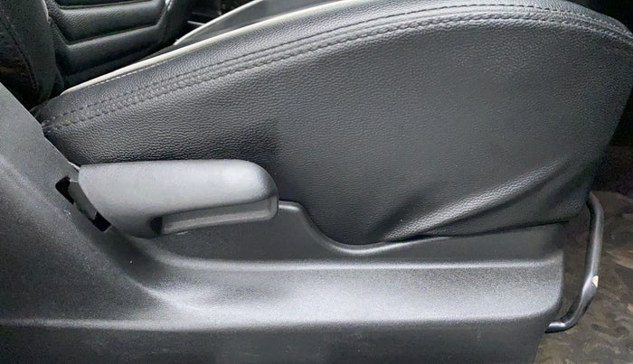 2020 Maruti Vitara Brezza VXI, Petrol, Manual, 8,166 km, Driver Side Adjustment Panel