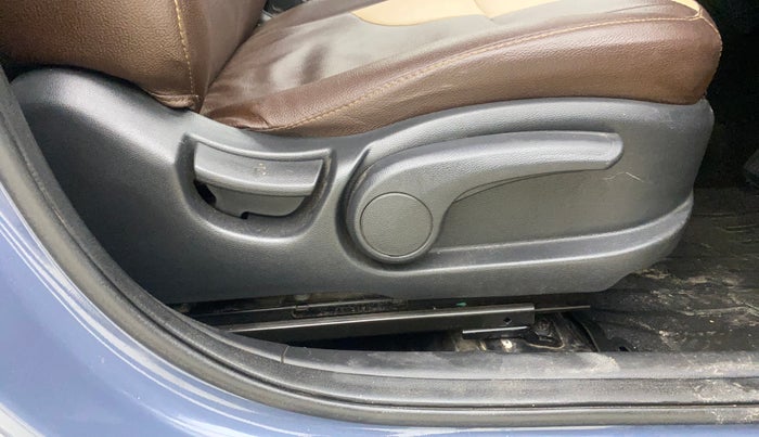 2015 Hyundai Elite i20 ASTA 1.2, Petrol, Manual, 49,278 km, Driver Side Adjustment Panel