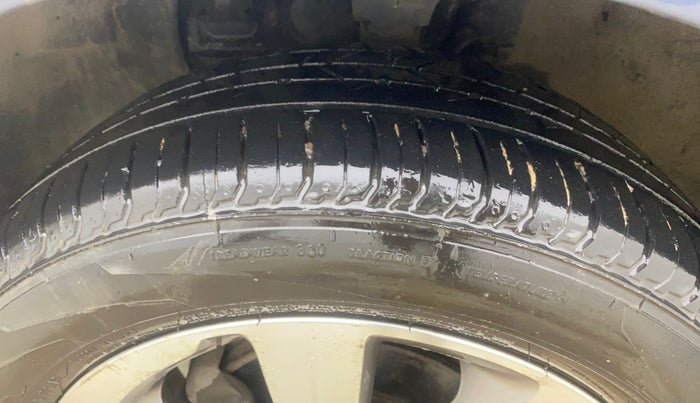 2015 Hyundai Elite i20 ASTA 1.2, Petrol, Manual, 49,278 km, Left Front Tyre Tread