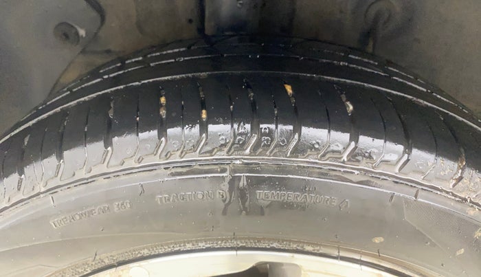 2015 Hyundai Elite i20 ASTA 1.2, Petrol, Manual, 49,278 km, Right Rear Tyre Tread