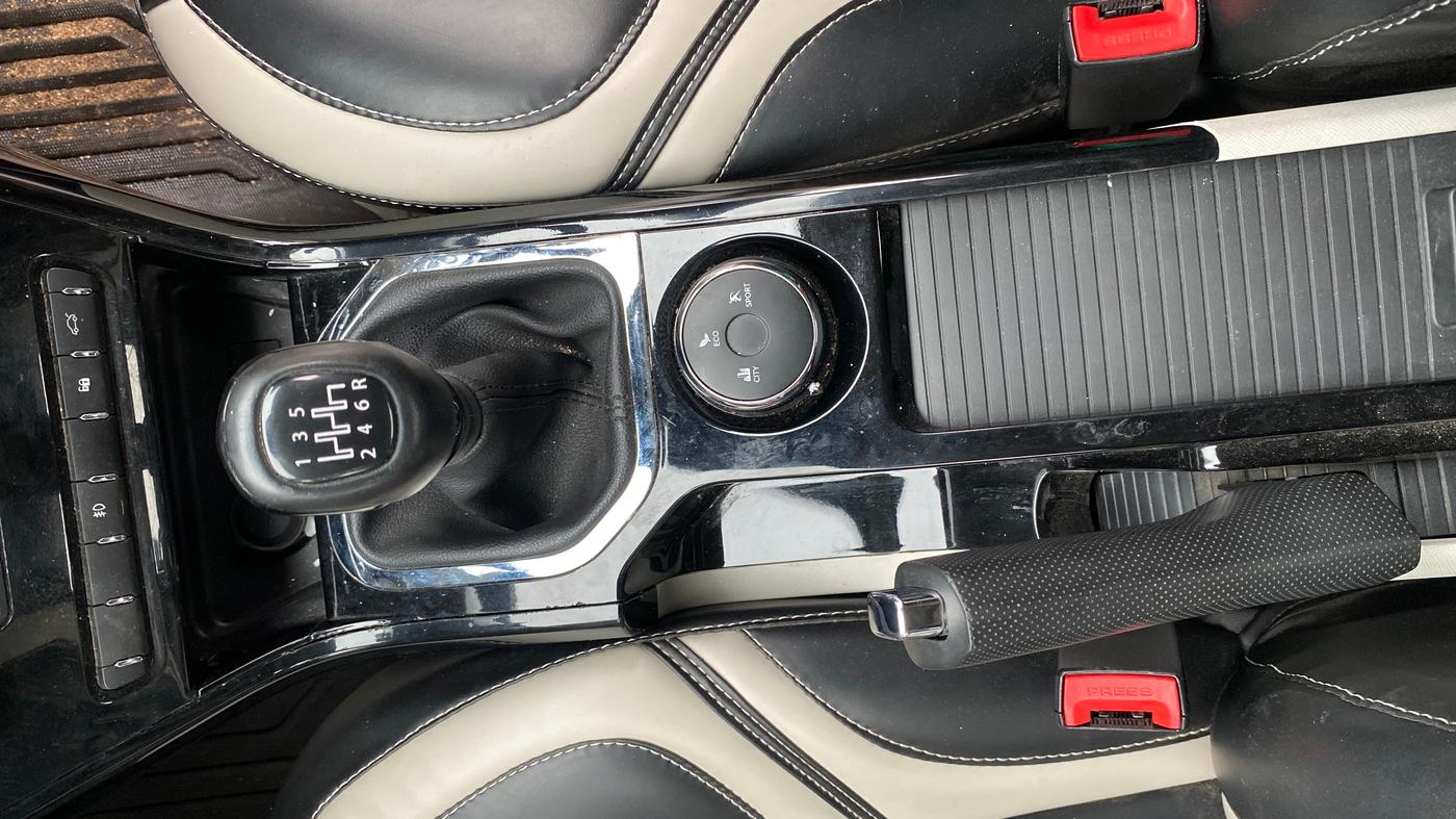 2023 Tata NEXON XZ PLUS PETROL SUNROOF, Petrol, Manual, 30,056 km, Gear Lever