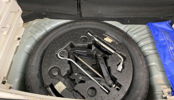 2019 Mahindra XUV300 W8 (O) 1.5 DIESEL, Diesel, Manual, 81,202 km, Spare Tyre