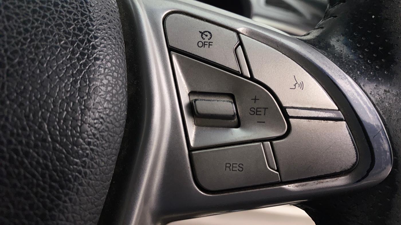 2019 Mahindra XUV300 W8 (O) 1.5 DIESEL, Diesel, Manual, 81,202 km, Adaptive Cruise Control