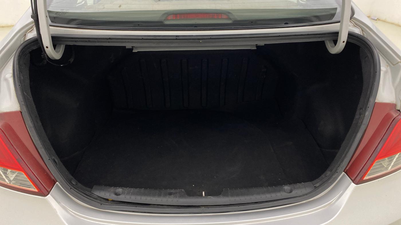 2016 Hyundai Verna 1.6 VTVT SX, Petrol, Manual, 94,141 km, Boot Inside