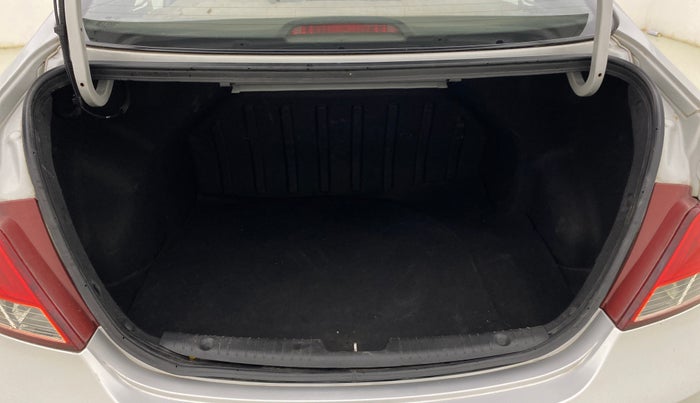 2016 Hyundai Verna 1.6 VTVT SX, Petrol, Manual, 94,141 km, Boot Inside