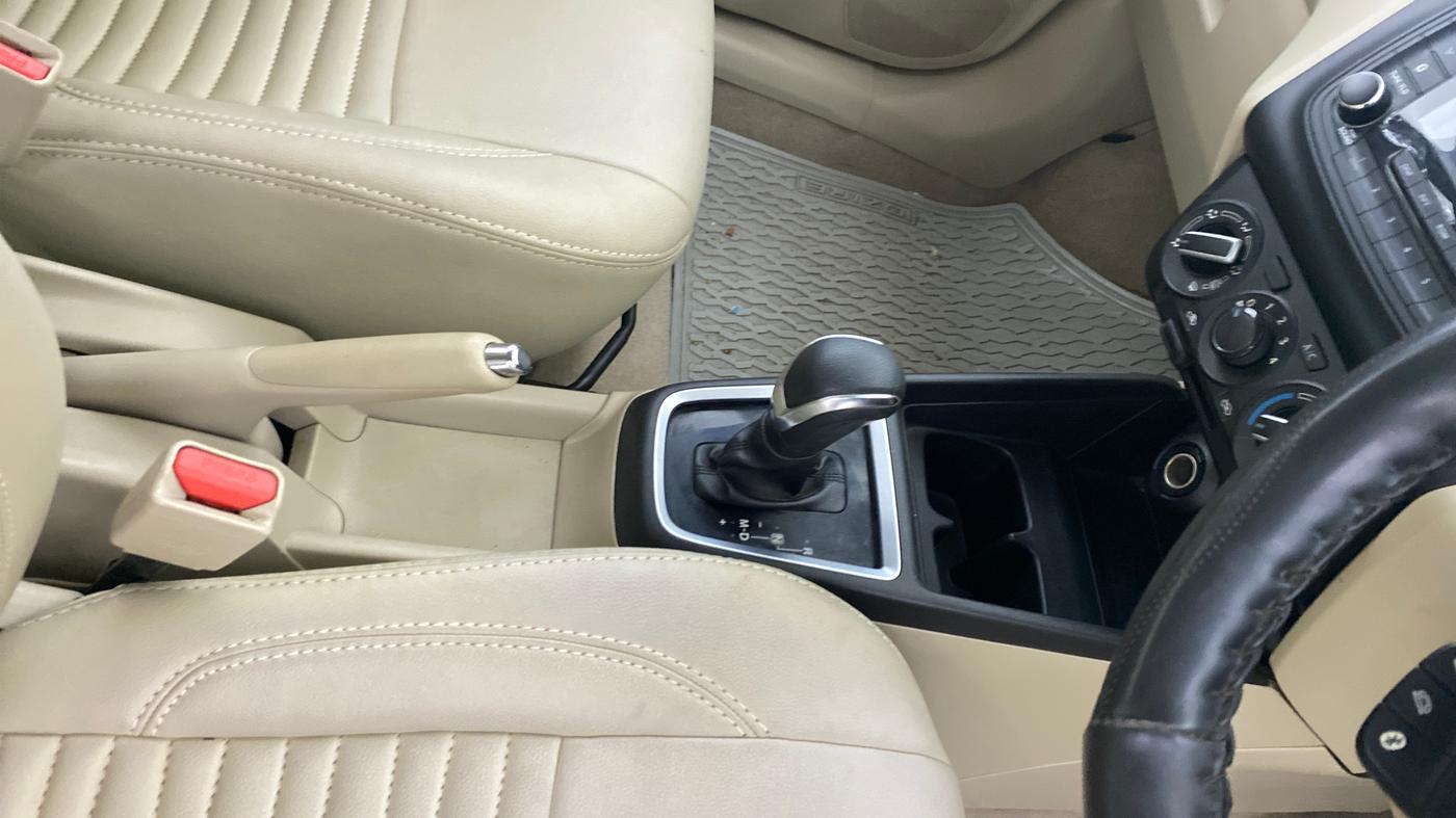 2018 Maruti Dzire VXI AMT, Petrol, Automatic, 35,716 km, Gear Lever