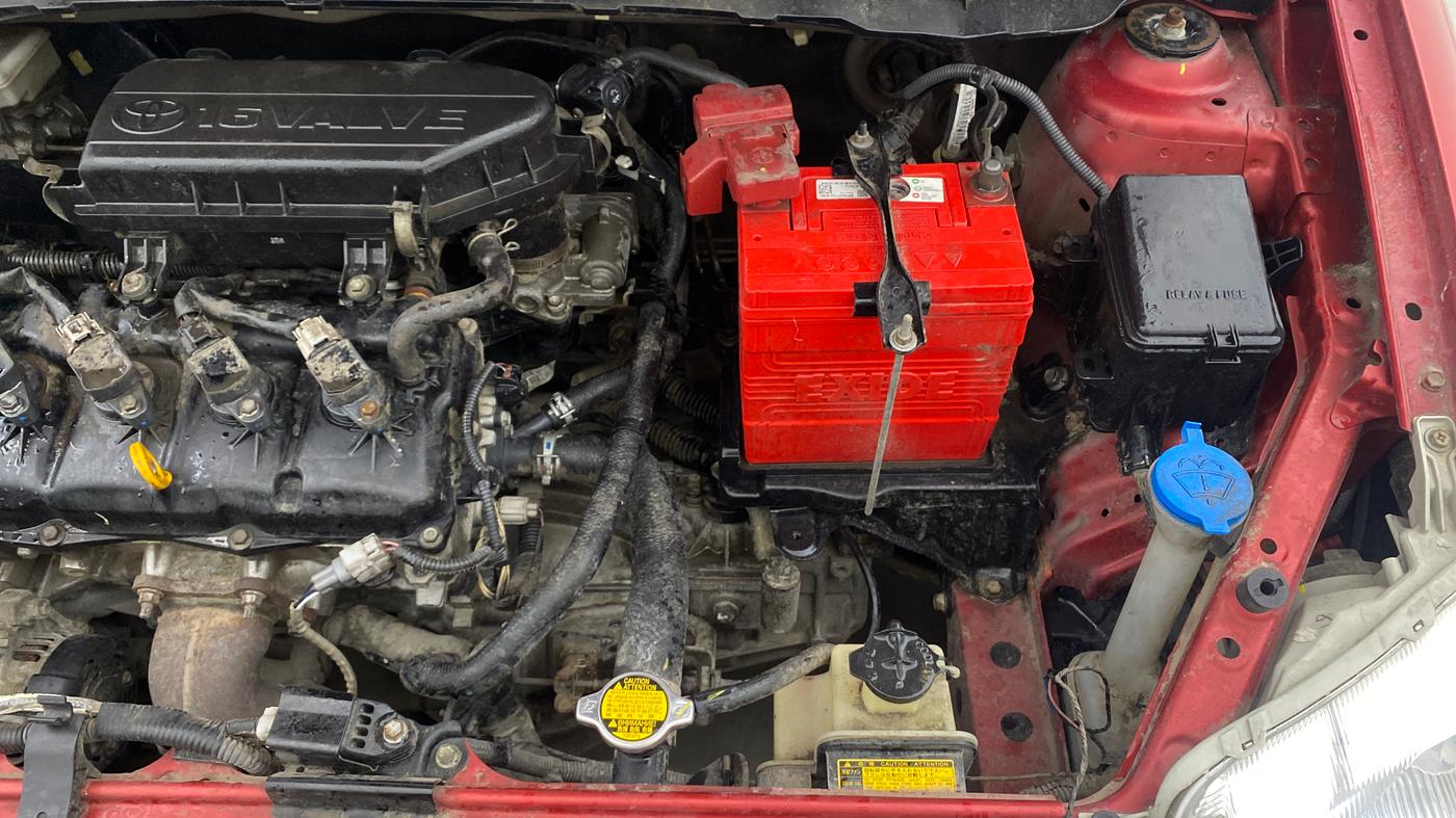 2015 Toyota Etios G, Petrol, Manual, 33,984 km, Engine View - Left
