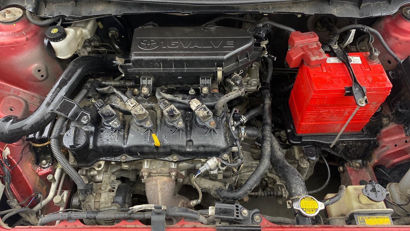 2015 Toyota Etios G, Petrol, Manual, 33,984 km, Engine View