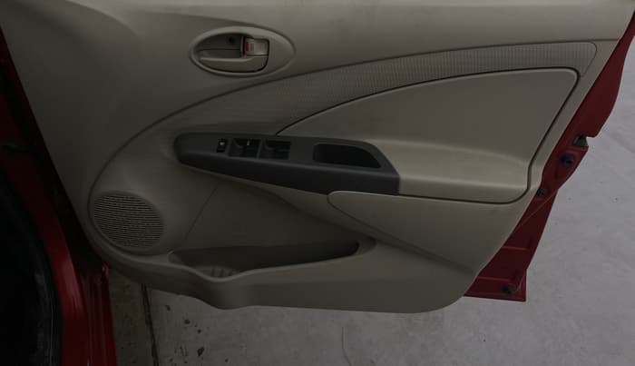 2015 Toyota Etios G, Petrol, Manual, 34,034 km, Driver Side Door Panels Control