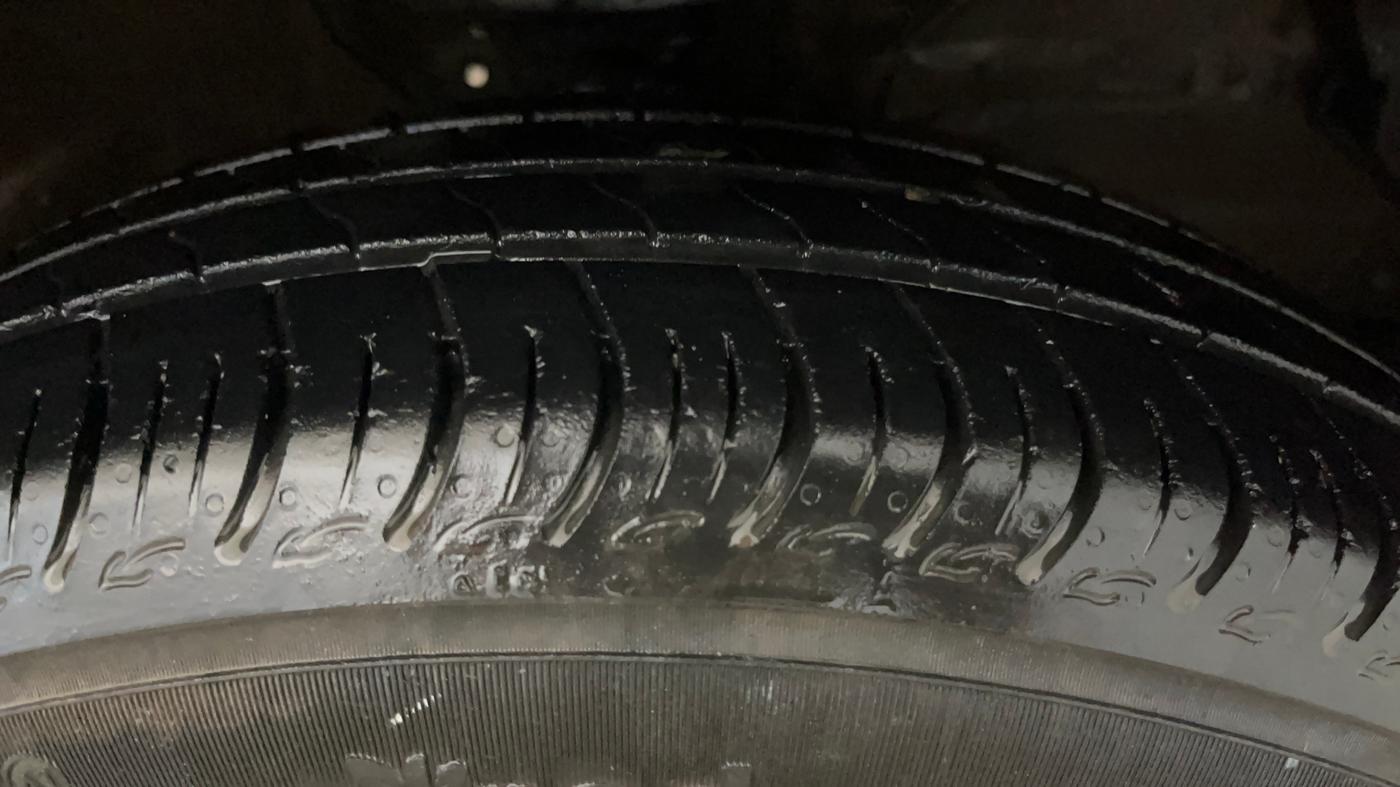 2020 Maruti S PRESSO VXI PLUS AMT, Petrol, Automatic, 42,863 km, Right Front Tyre Tread