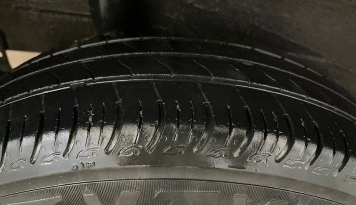 2020 Maruti S PRESSO VXI PLUS AMT, Petrol, Automatic, 42,863 km, Right Rear Tyre Tread