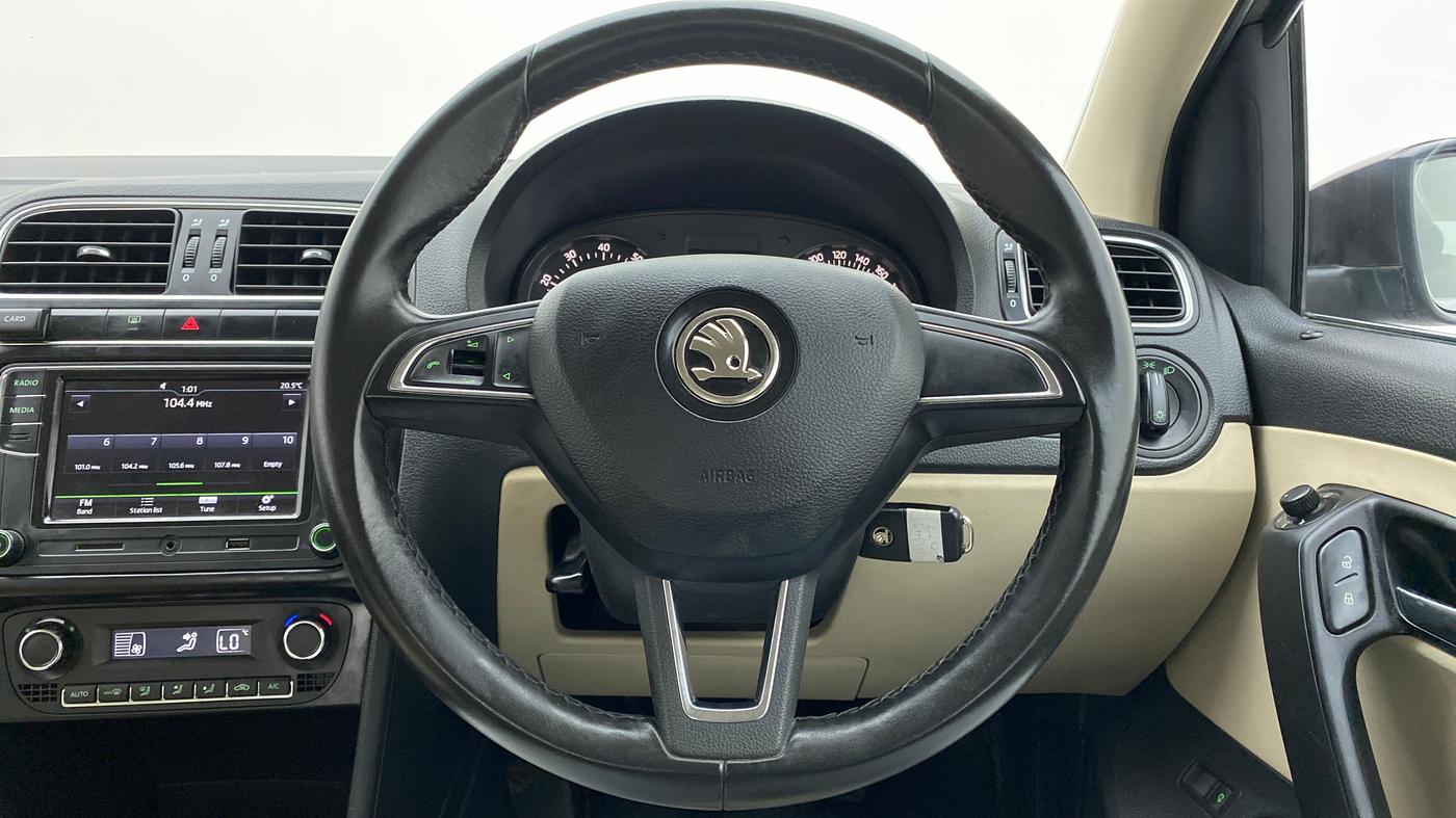 2020 Skoda Rapid 1.0 AMBITION TSI MT, Petrol, Manual, 29,260 km, Steering Wheel Close Up