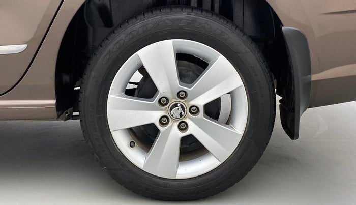 2020 Skoda Rapid 1.0 AMBITION TSI MT, Petrol, Manual, 29,260 km, Left Rear Wheel