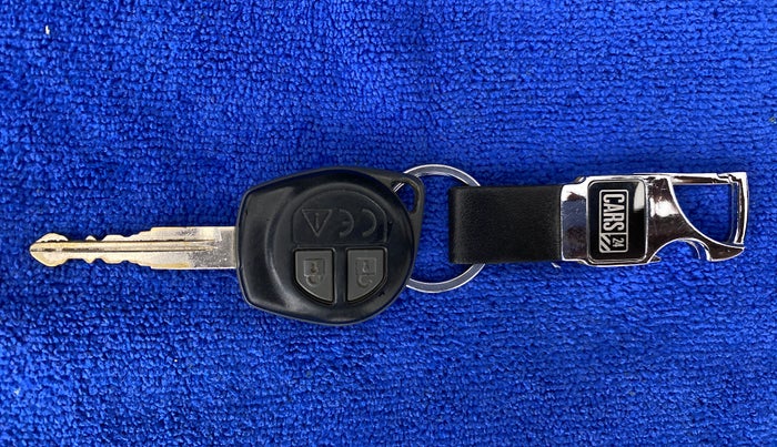 2018 Maruti Vitara Brezza VDI, Diesel, Manual, 70,921 km, Key Close Up