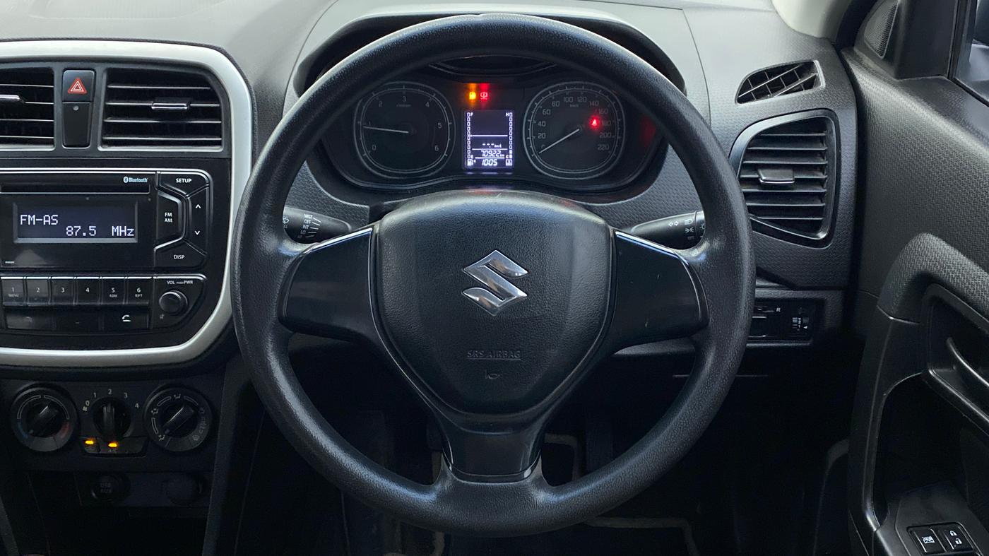 2018 Maruti Vitara Brezza VDI, Diesel, Manual, 70,921 km, Steering Wheel Close Up
