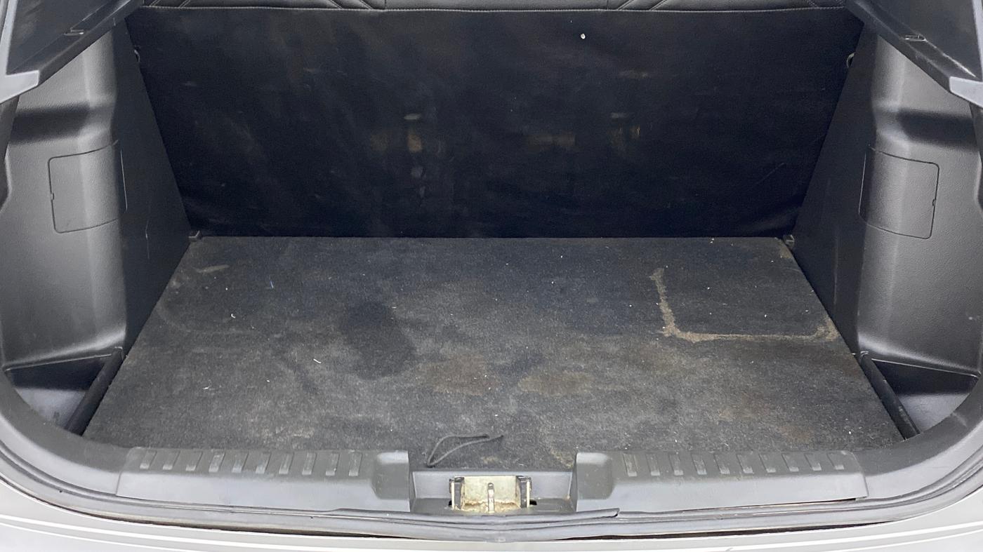 2018 Maruti Vitara Brezza VDI, Diesel, Manual, 70,921 km, Boot Inside
