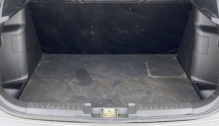 2018 Maruti Vitara Brezza VDI, Diesel, Manual, 70,921 km, Boot Inside
