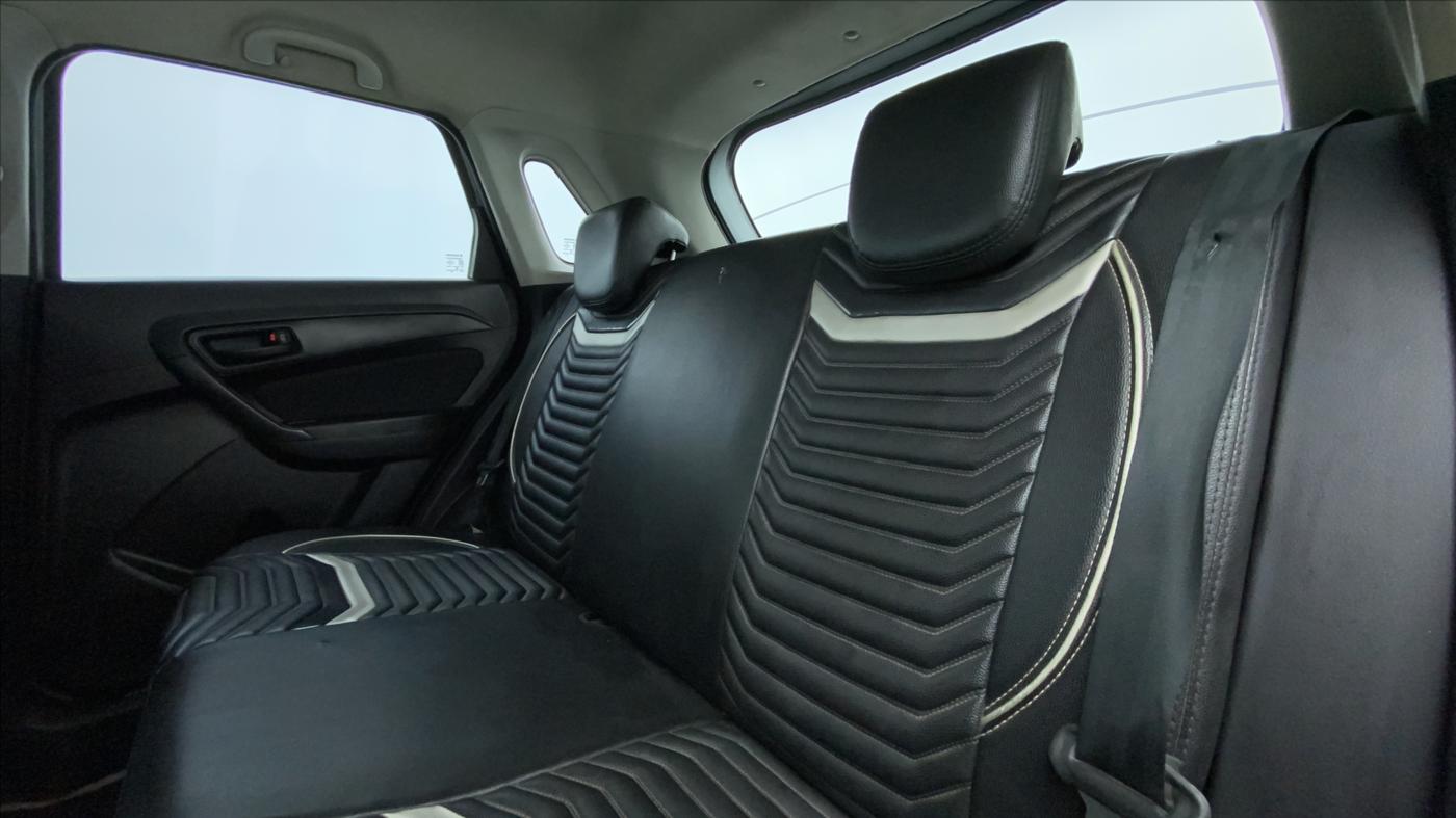 2018 Maruti Vitara Brezza VDI, Diesel, Manual, 70,921 km, Right Side Rear Door Cabin