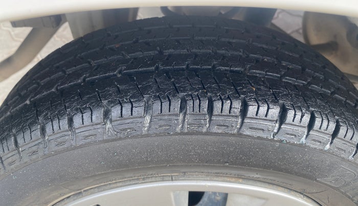 2015 Maruti Alto K10 VXI, Petrol, Manual, 26,922 km, Right Rear Tyre Tread