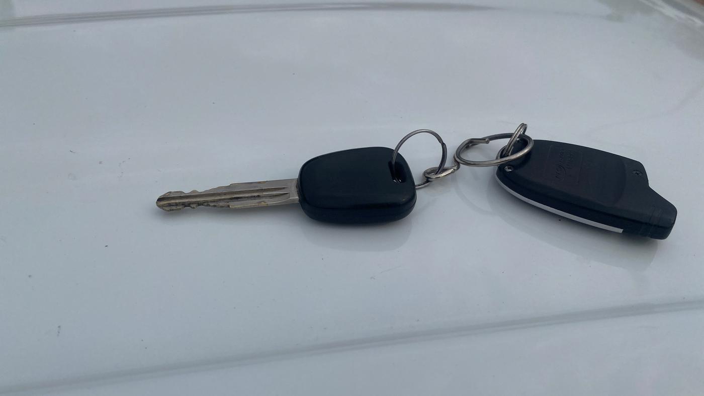 2015 Maruti Alto K10 VXI, Petrol, Manual, 26,949 km, Key Close Up