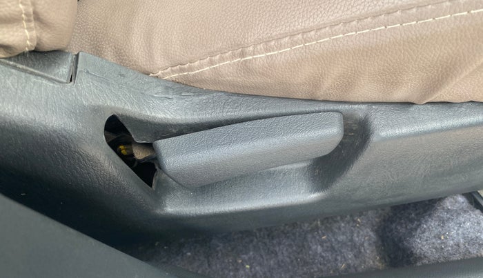 2015 Maruti Alto K10 VXI, Petrol, Manual, 26,922 km, Driver Side Adjustment Panel