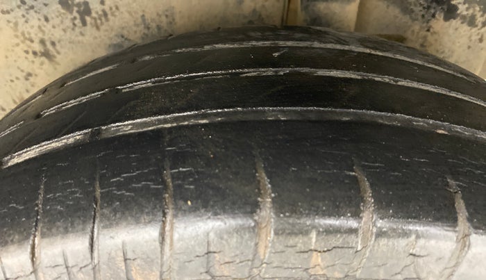 2011 Maruti Swift Dzire ZDI, Diesel, Manual, 47,398 km, Left Rear Tyre Tread
