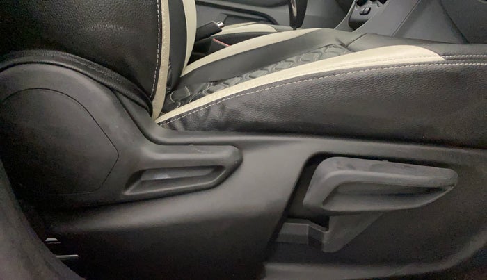 2021 Tata Tiago XZA PETROL, Petrol, Automatic, 7,173 km, Driver Side Adjustment Panel