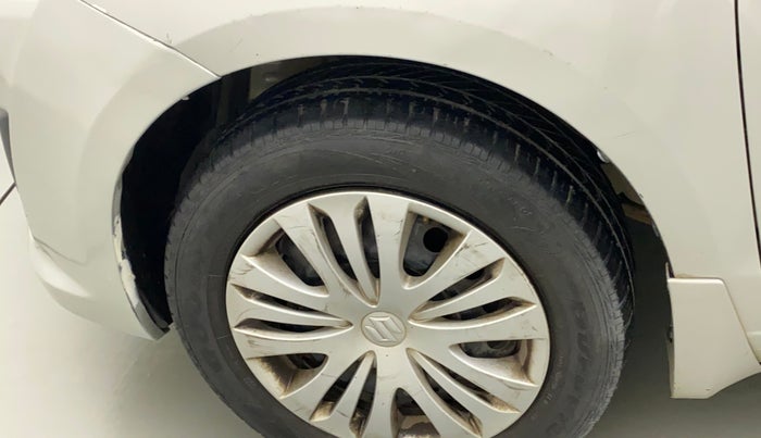 2014 Maruti Ertiga VXI, Petrol, Manual, 31,911 km, Left fender - Lining loose