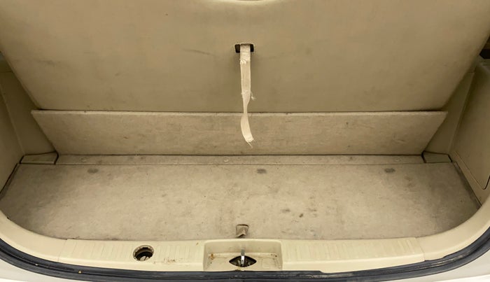 2014 Maruti Ertiga VXI, Petrol, Manual, 31,911 km, Boot Inside