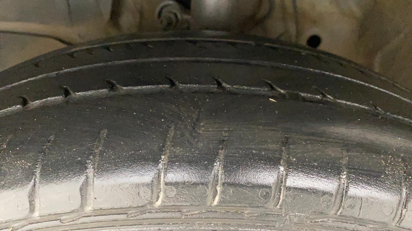 2018 Honda Jazz 1.2L I-VTEC VX CVT, Petrol, Automatic, 45,632 km, Left Front Tyre Tread