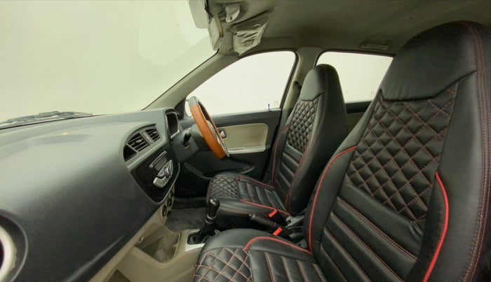 2016 Maruti Alto K10 VXI, Petrol, Manual, 52,195 km, Right Side Front Door Cabin