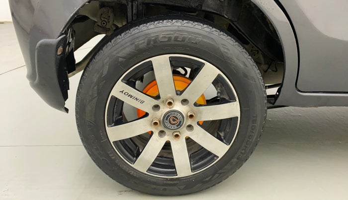 2016 Maruti Alto K10 VXI, Petrol, Manual, 52,195 km, Right Rear Wheel