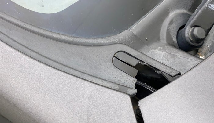 2016 Maruti Alto K10 VXI, Petrol, Manual, 52,195 km, Bonnet (hood) - Cowl vent panel has minor damage