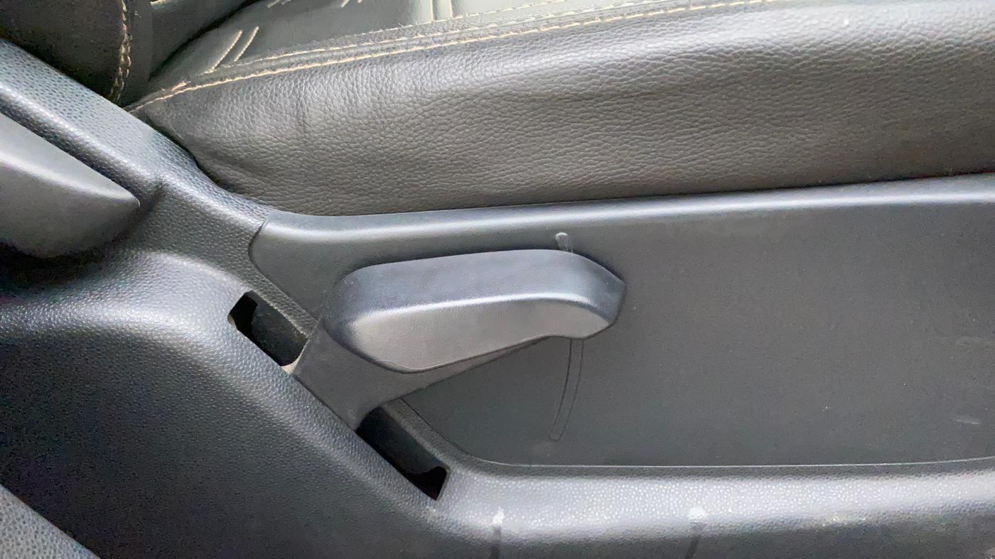 2018 Ford Ecosport TITANIUM 1.5L DIESEL, Diesel, Manual, 87,256 km, Driver Side Adjustment Panel