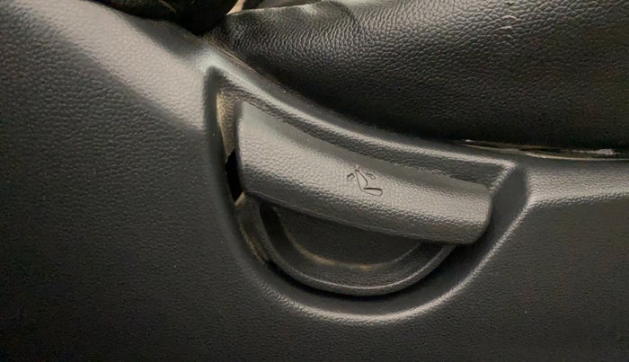 2015 Hyundai Grand i10 MAGNA 1.2 KAPPA VTVT, Petrol, Manual, 47,998 km, Driver Side Adjustment Panel