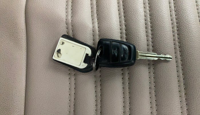 2015 Hyundai Grand i10 MAGNA 1.2 KAPPA VTVT, Petrol, Manual, 47,998 km, Key Close Up