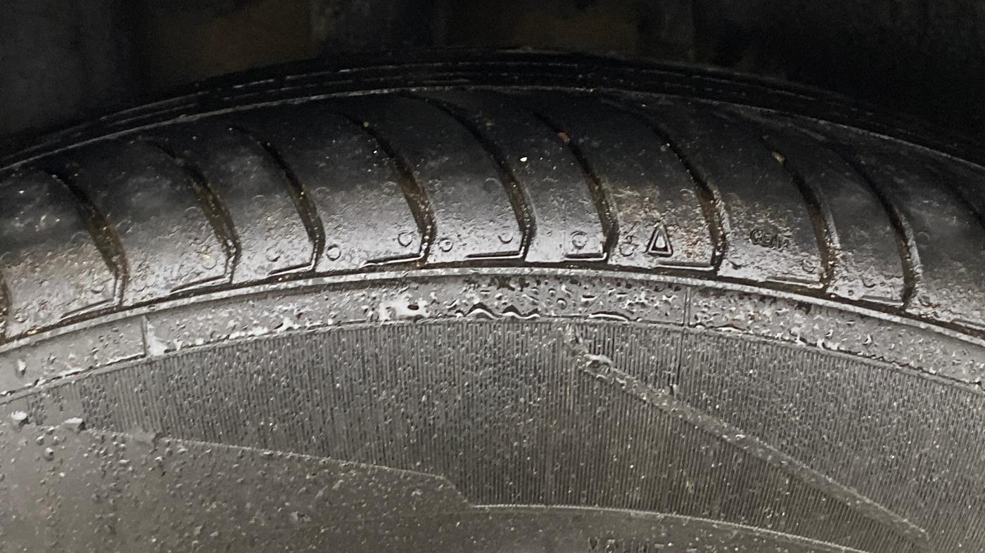 2025 Tata Tiago XZA, Petrol, Automatic, 9,271 km, Right Rear Tyre Tread