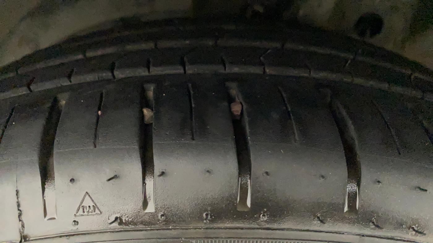 2017 Maruti Baleno ZETA PETROL 1.2, Petrol, Manual, 83,255 km, Left Front Tyre Tread
